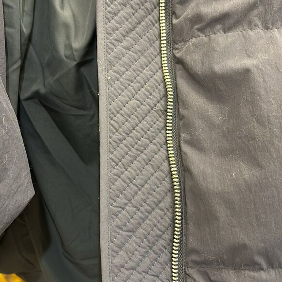 COS navy blue puffer jacket - Picture 16 of 16